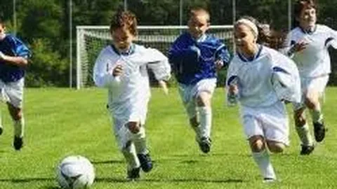 唐一菲因避演《回家的诱惑》退出《演员》比赛