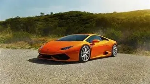 武汉江滩篮球狂潮席卷酷热夜晚