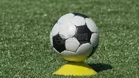 【独中双色】第2025145期双色球，大师精选复式8+2攻略，稳中求胜，速来跟上！