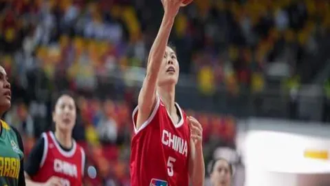 掘金火箭比赛深度解析，专家跟进大乐透期号推荐