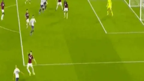 杜月征入驻马贝拉西协甲队，明日晨曦迎战塞维利亚竞技